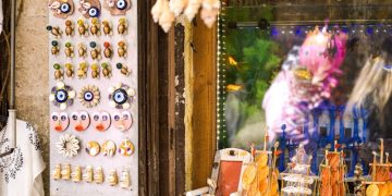 The Influence of Local Art on Travel Experiences: How Creativity Shapes Your Journey The Influence of Local Art on Travel Experiences: How Creativity Shapes Your Journey