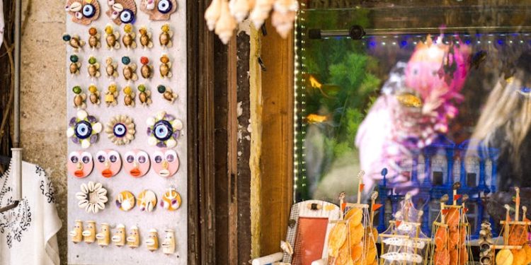 The Influence of Local Art on Travel Experiences: How Creativity Shapes Your Journey